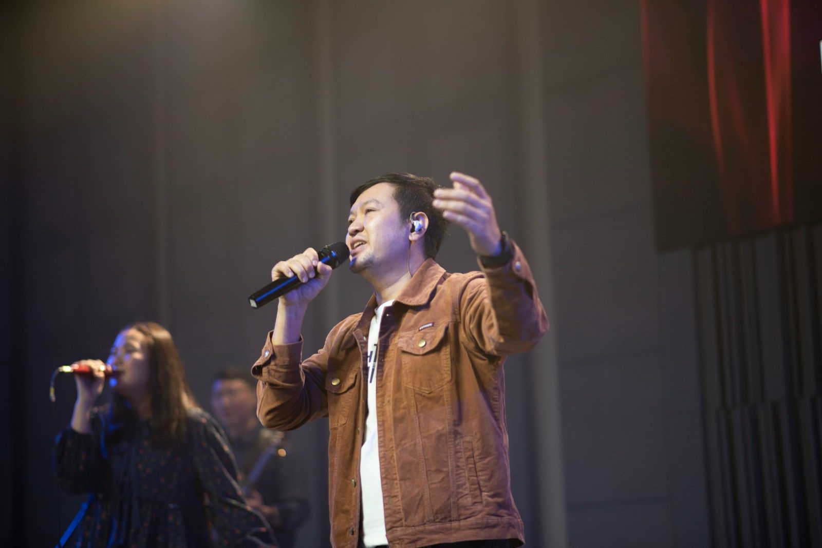THE BENEFITS AND CONSEQUENCES OF HOPING (OR NOT) IN GOD AS HIS ANOINTED MINISTER