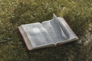 BENEFITS OF TRUSTING GOD FOR FAVOR
