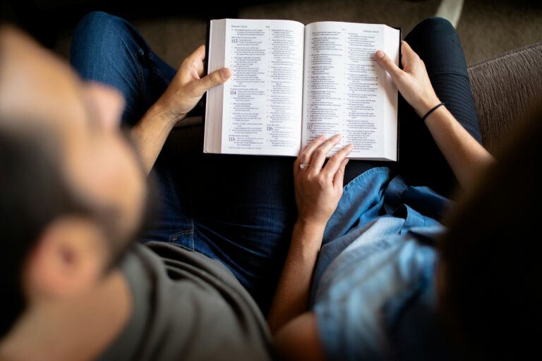 GOD'S STRENGTH FOR HOME, FAMILY, AND RELATIONSHIPS
