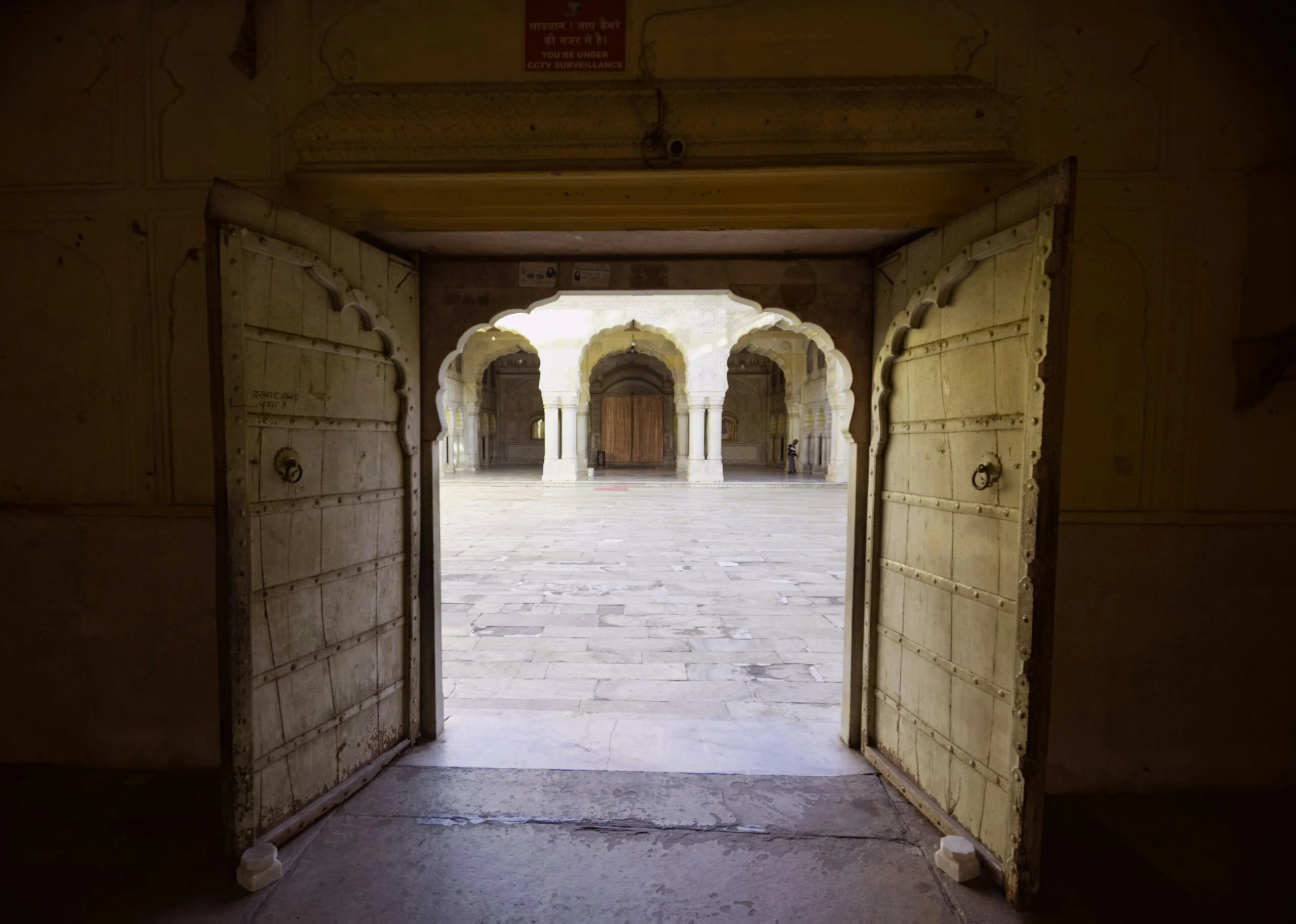 HELP FOR OPEN DOORS ‎
