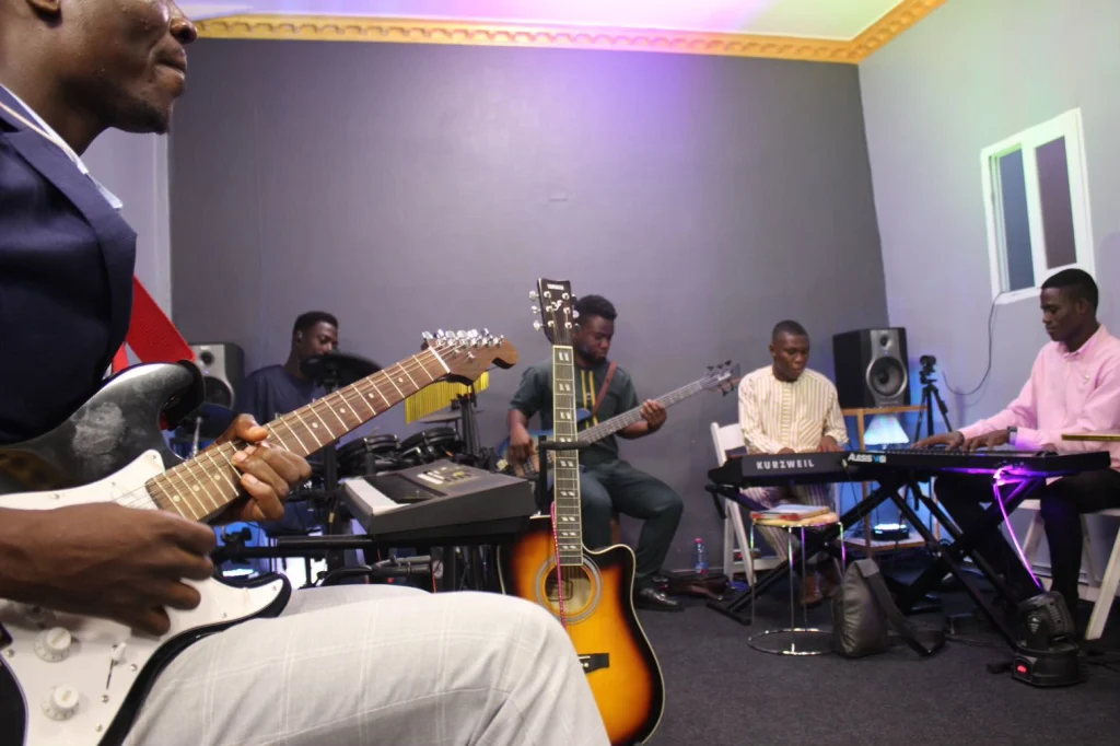 Family Praise — April 2025, Glow Music Ministry
