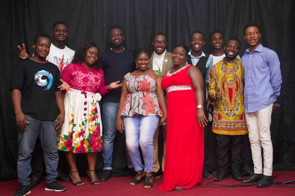 Moments with the King, Glow Music Ministry